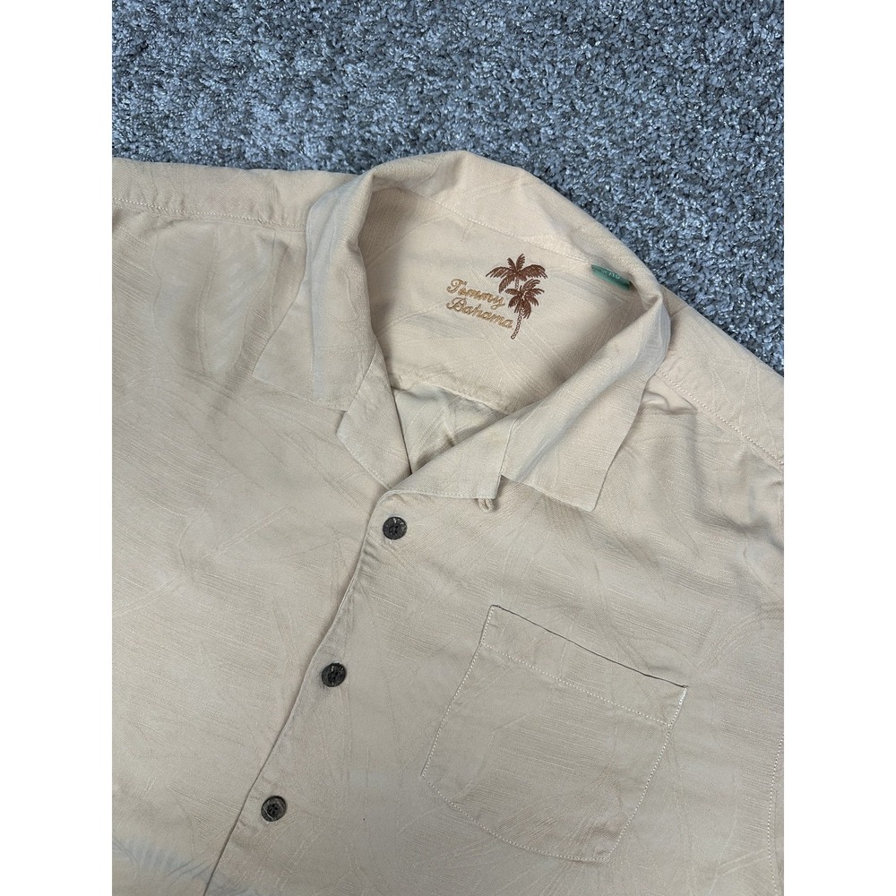 Tommy Bahama Shirt Mens XL Beige Silk Camp Button Up Casual Palm Leaf Pocket